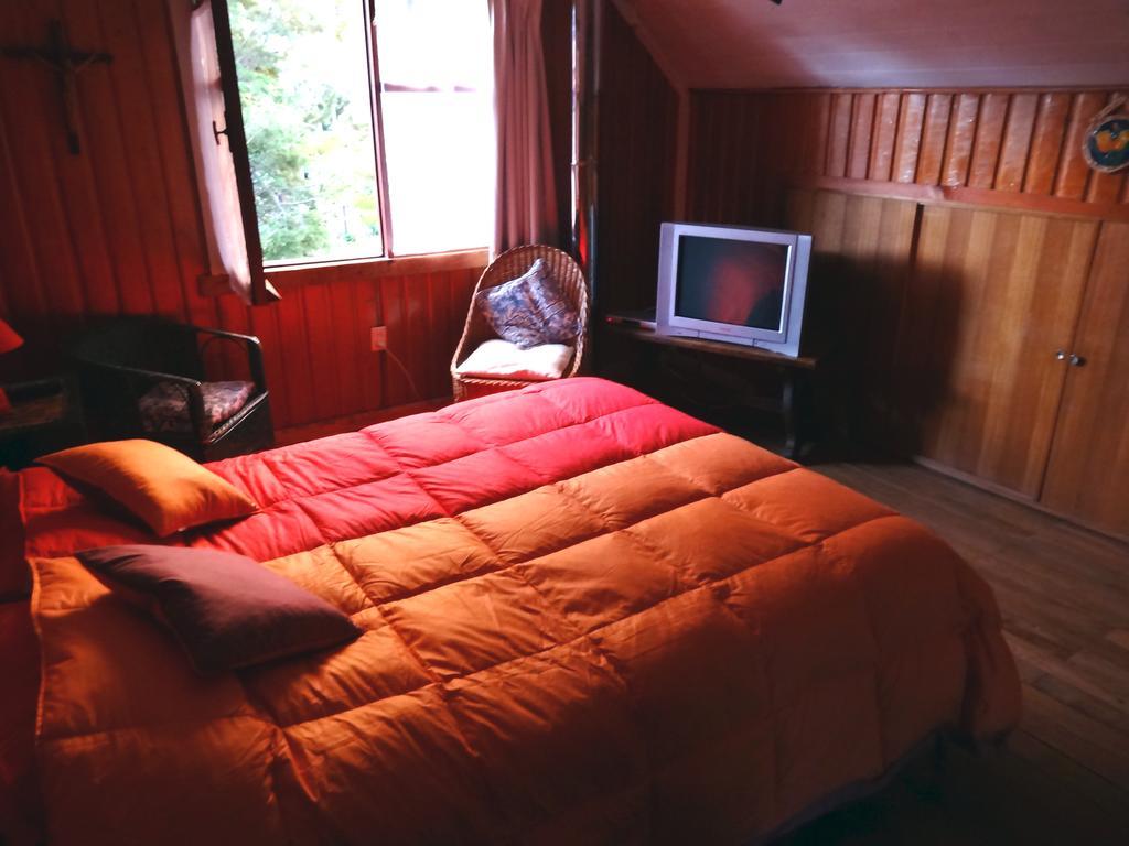 Hostal La Maison Pucon Bagian luar foto